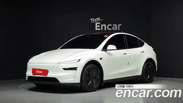 Tesla Model Y RWD