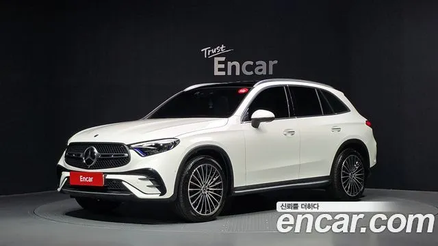 Mercedes-Benz GLC-Class GLC300 4MATIC AMG Line