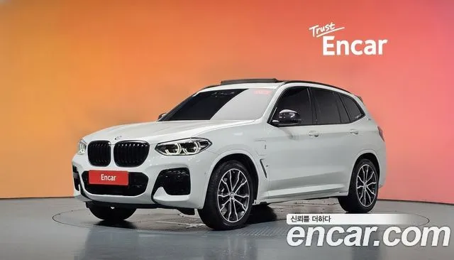 BMW X3 xDrive 30e M sports Online