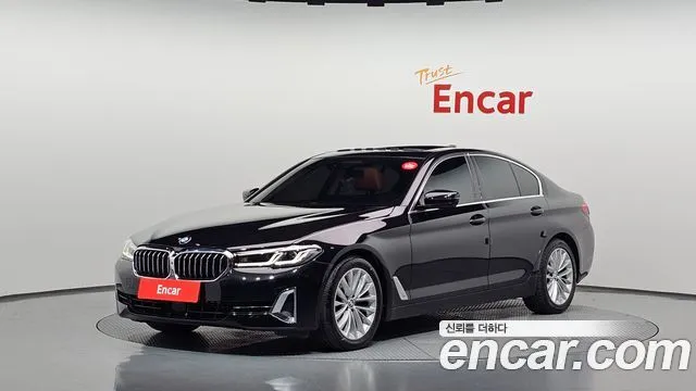 BMW 5-Series 520i Luxury