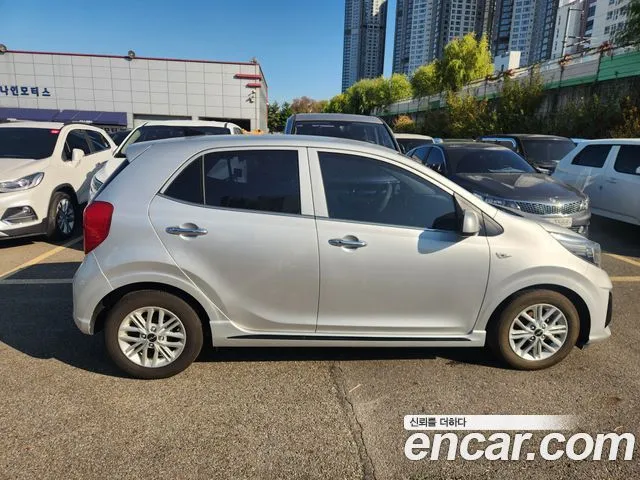 Kia morning Signature