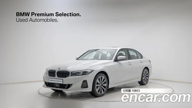 BMW 3-Series 320i