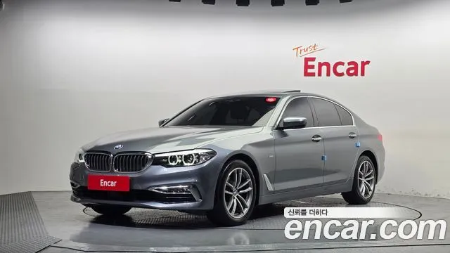 BMW 5-Series 520i Luxury