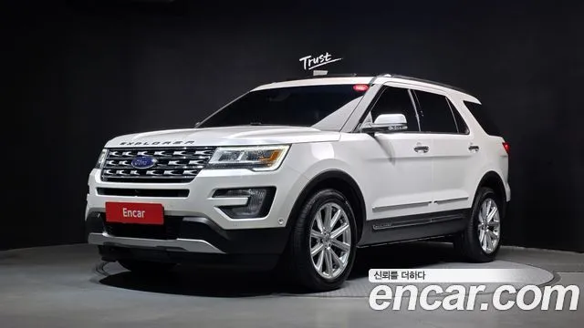 Ford Explorer 2.3 Limited 4WD