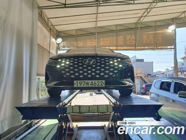 Hyundai Grandeur Premium Choice