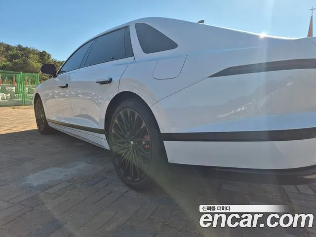 Hyundai Grandeur Calligraphy