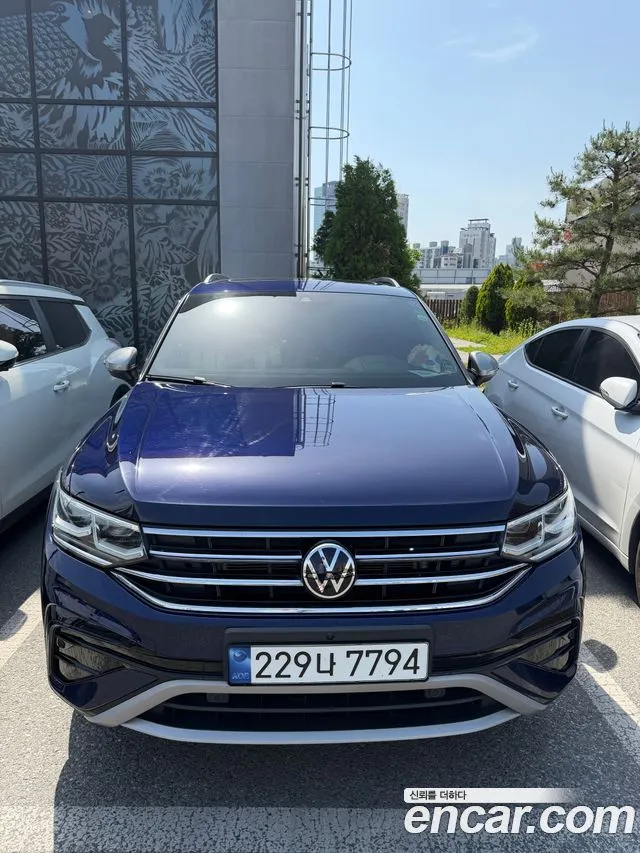 Volkswagen Tiguan 2.0 TSI Prestige