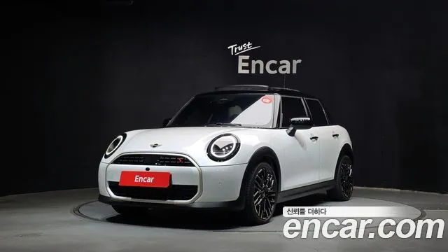 Mini Cooper 5 Door Favoured