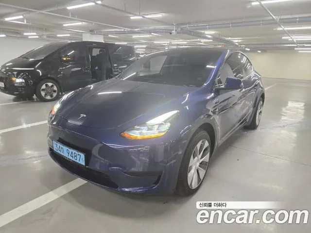 Tesla Model Y RWD