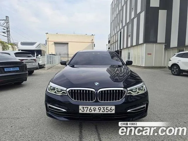 BMW 5-Series 530i Luxury Plus