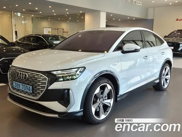 Audi Q4 e-tron 45 Premium Sportback