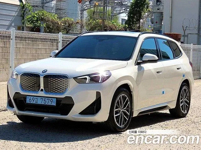 BMW iX1 eDrive 20 M Sport