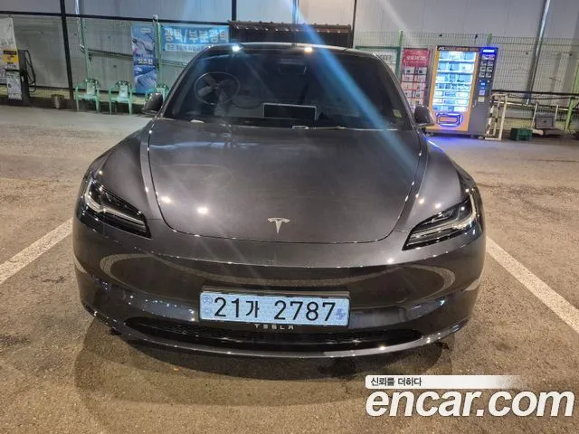 Tesla Model 3 RWD