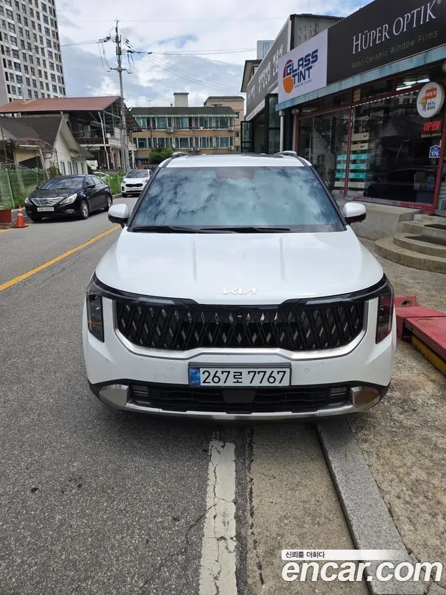 Kia Canival HEV 9seater Signature
