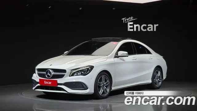 Mercedes-Benz CLA-Class CLA220 AMG Line