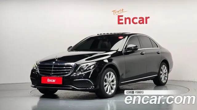 Mercedes-Benz E-Class E300 4MATIC Exclusive