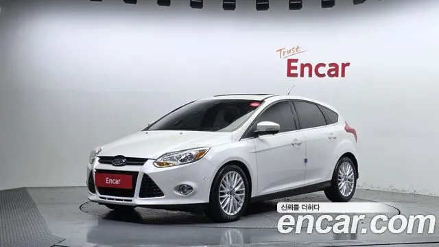 Ford Focus 2.0 Titanium Hachback