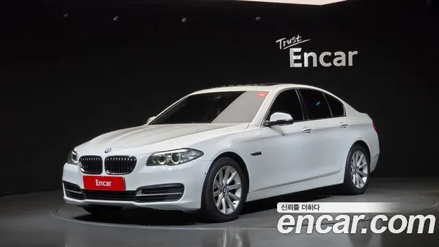 BMW 5-Series 528i