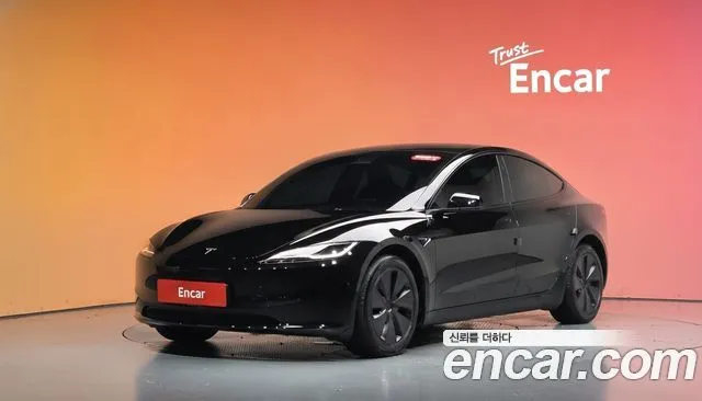 Tesla Model 3 RWD