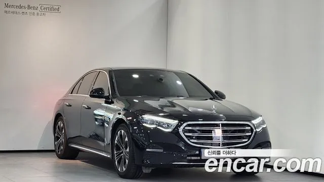 Mercedes-Benz E-Class E350e 4MATIC