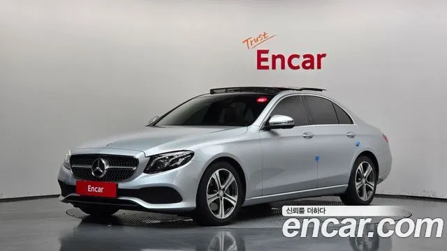 Mercedes-Benz E-Class E300 4MATIC Avnatgarde