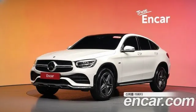 Mercedes-Benz GLC-Class GLC300e 4MATIC Coupe