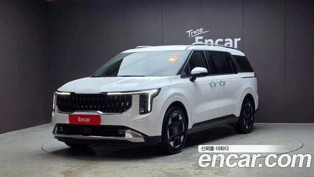 Kia Canival HEV 9seater Signature