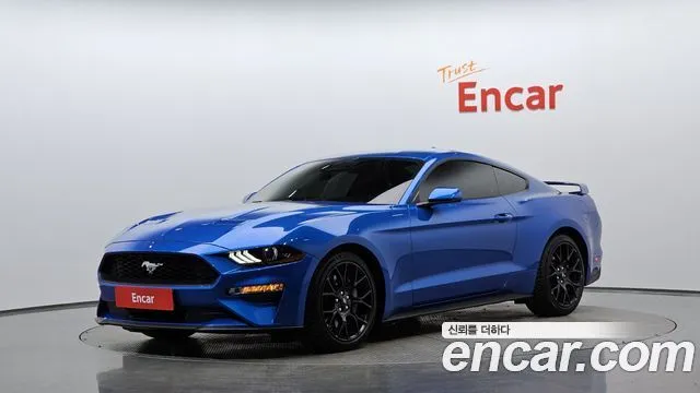 Ford Mustang Coupe