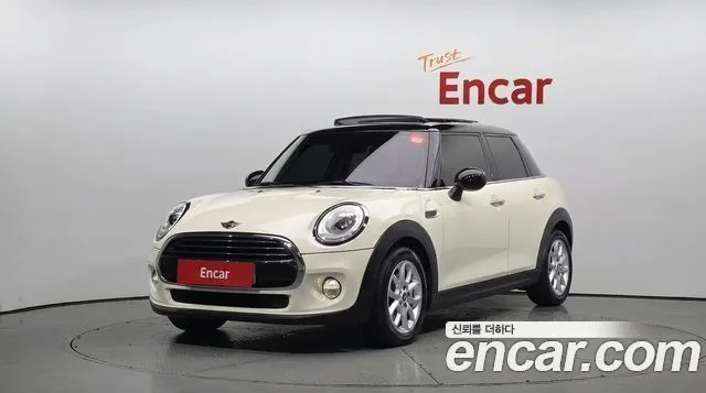 Mini Cooper 5Door HIGH