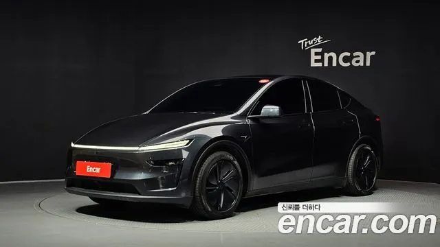 Tesla Model Y RWD
