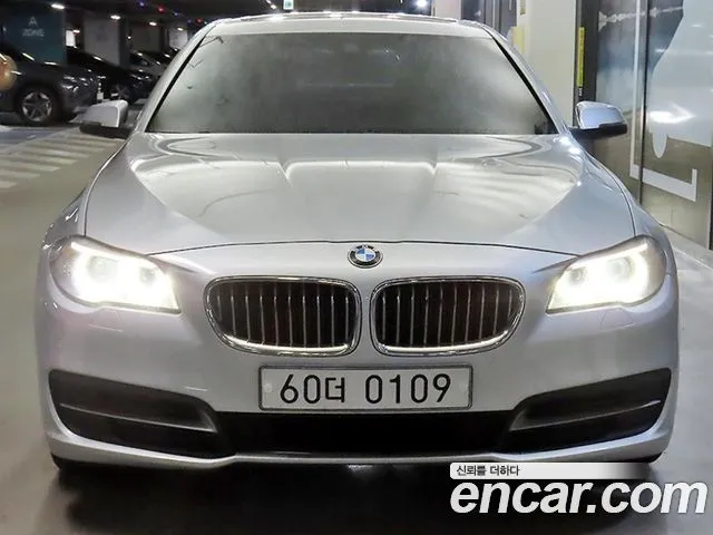 BMW 5-Series 528i