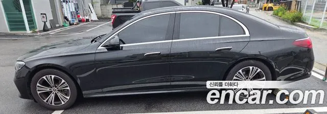 Mercedes-Benz E-Class E200 Avantgarde