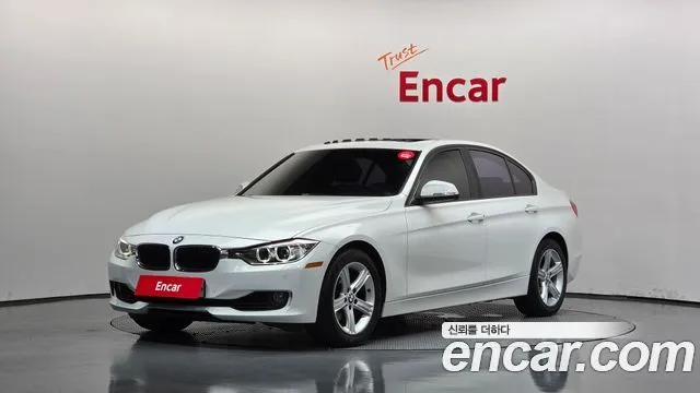 BMW 3-Series 320i