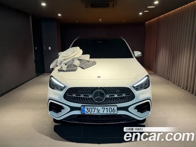 Mercedes-Benz GLA-Class GLA250 4MATIC