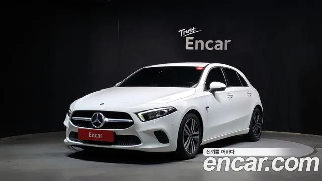 Mercedes-Benz A-Class A220 Hatchback