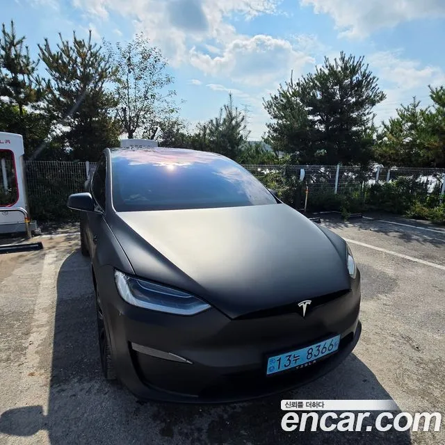 Tesla Model X Plaid