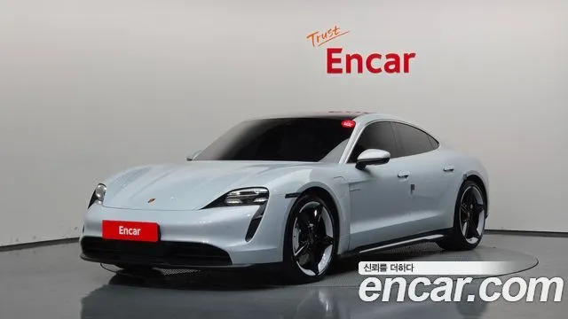 Porsche Taycan 4S