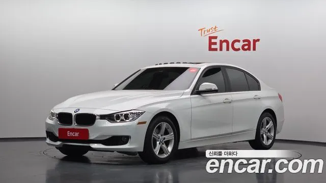 BMW 3-Series 320i