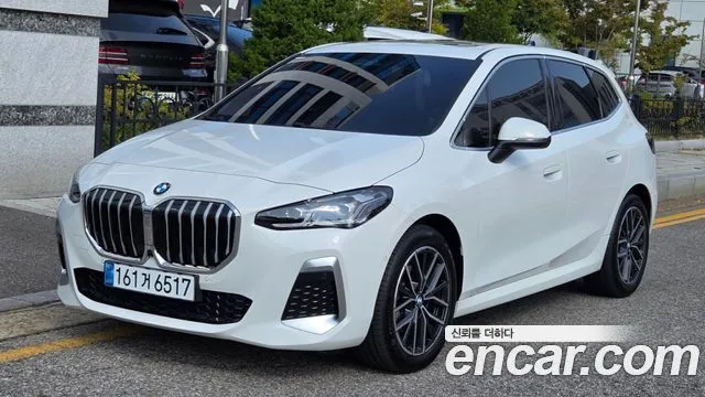 BMW 2-Series 220i M Sport Design