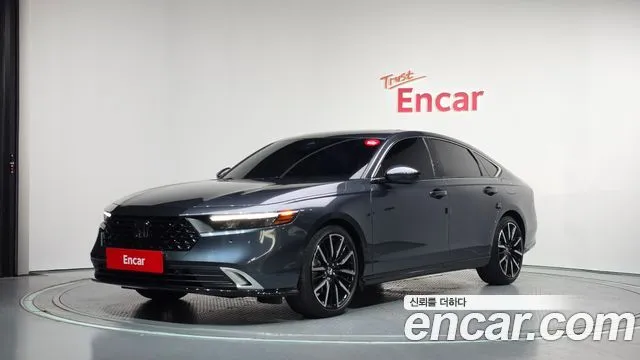 Honda Accord 2.0 Hybrid Touring