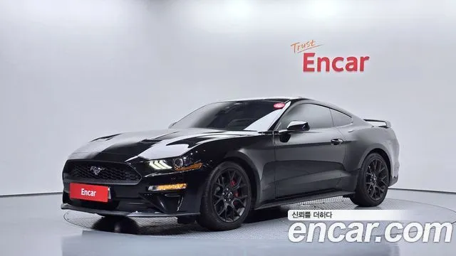 Ford Mustang Coupe