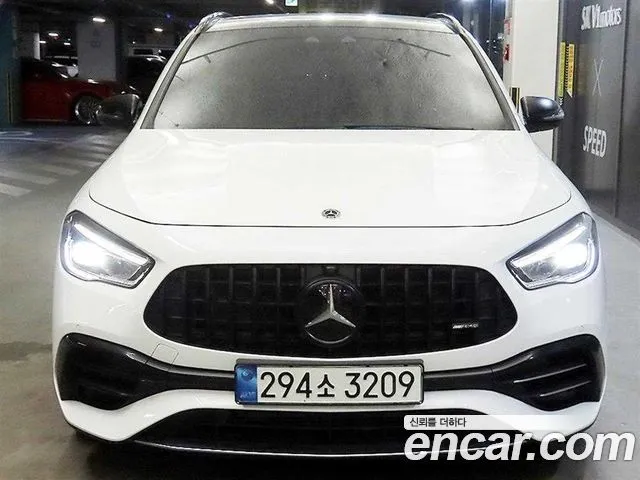 Mercedes-Benz GLA-Class GLA45 AMG 4MATIC+
