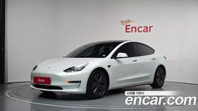 Tesla Model 3 RWD