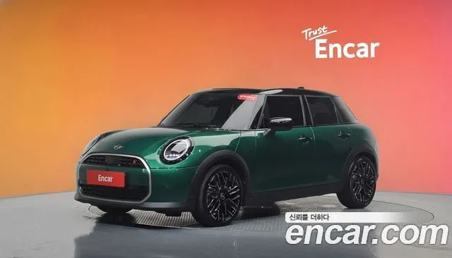 Mini Cooper 5 Door Favoured