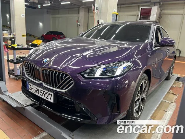 BMW 2-Series 220 M Sport Design