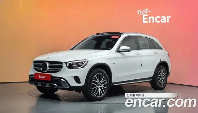 Mercedes-Benz GLC-Class GLC300e 4MATIC