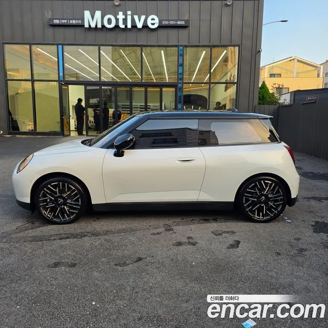 Mini Cooper SE Favoured