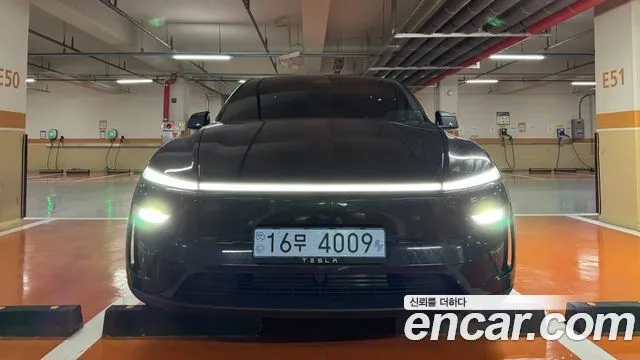 Tesla Model Y Premium RWD