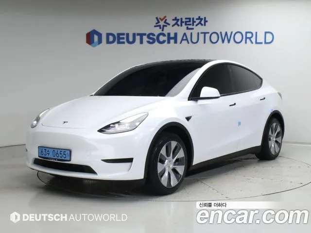 Tesla Model Y RWD