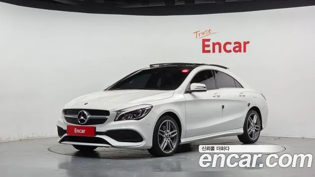 Mercedes-Benz CLA-Class CLA220 AMG Line